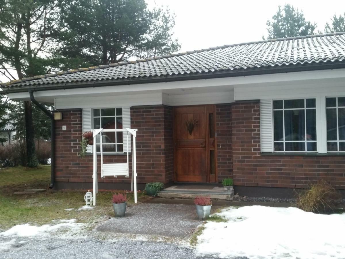 4 Bedrooms Near Center - Kranni Pori Exterior foto